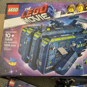 Lego movie 2 #70839 open box lego with box &book